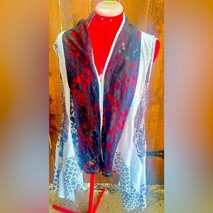 Ania . A Black White Vest Lace accent size Medium
